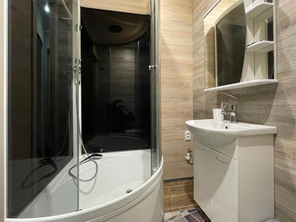Абая 68 Квартира В Центре, 4 Спальных Места Petropavlovsk Exterior foto